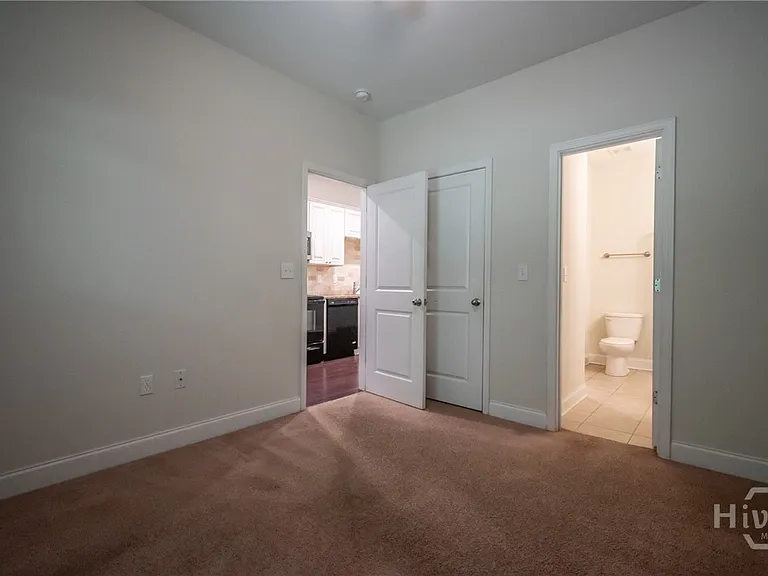 1131 Binghampton Cir — Photo 16