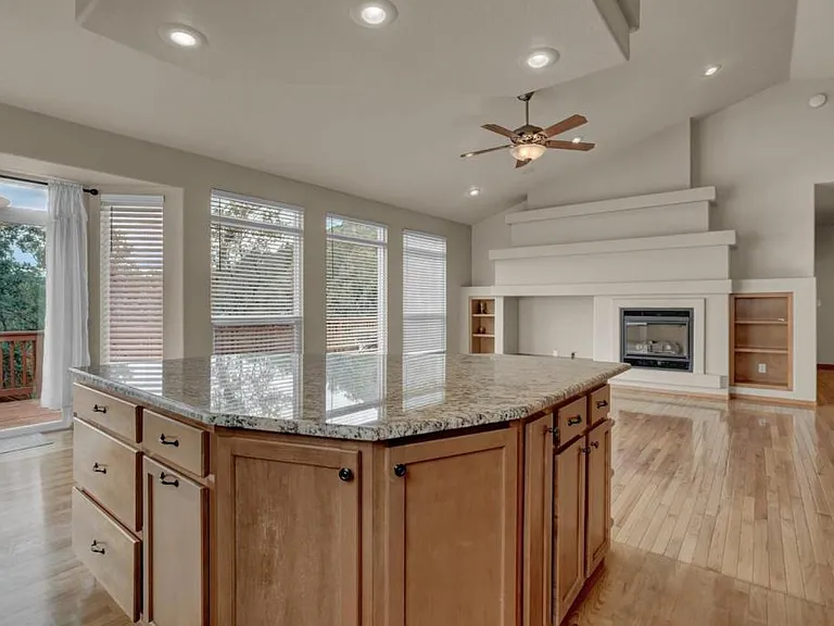 5235 Bancroft Hts — Photo 5