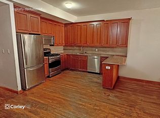 852 E 7th St APT 3B, Brooklyn, NY 11230
