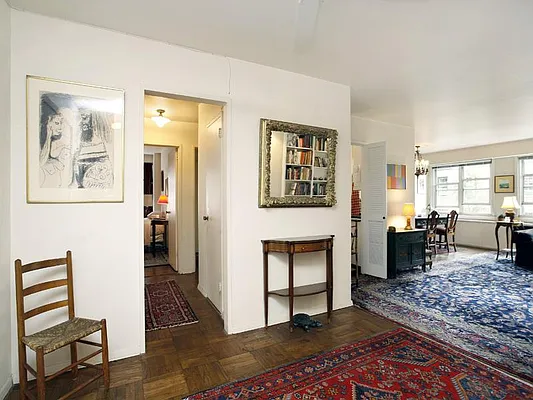 Sold by Sotheby's International Realty | media 6