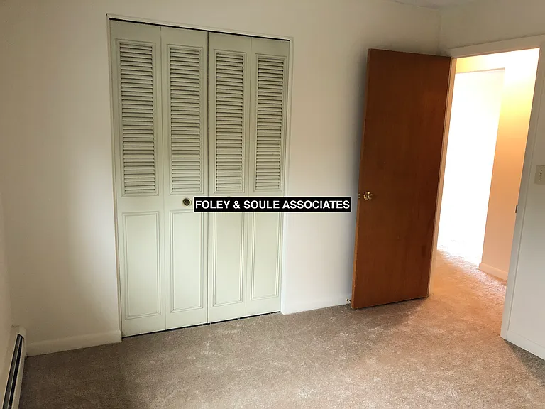 Lexington St Apartments — Photo 92