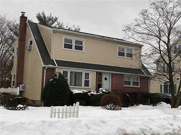 2nd image of 480 Pennsylvania Ave Unit 2