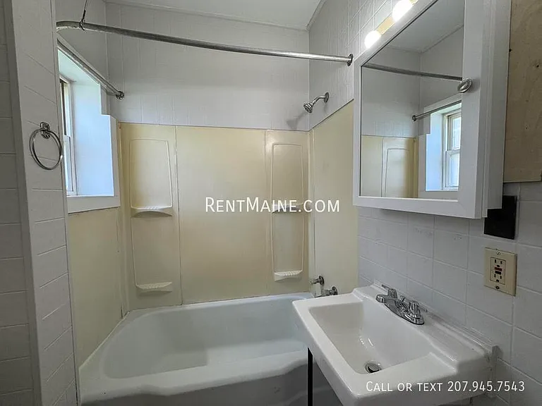 172 College Ave #1 — Photo 12