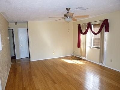 4th image of 4005 SW Rolling Hills Dr