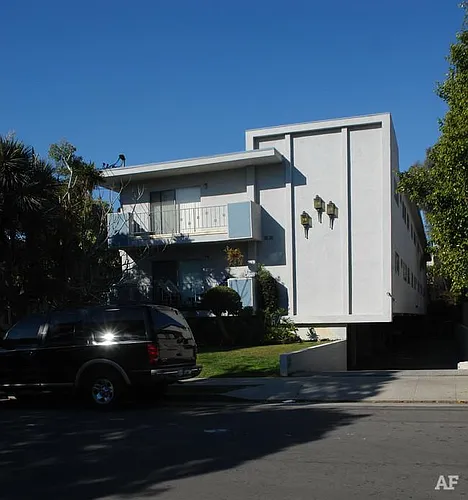 369 Waldo Ave #10 Photo 1