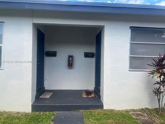 3rd image of 618 SW 4th Ave