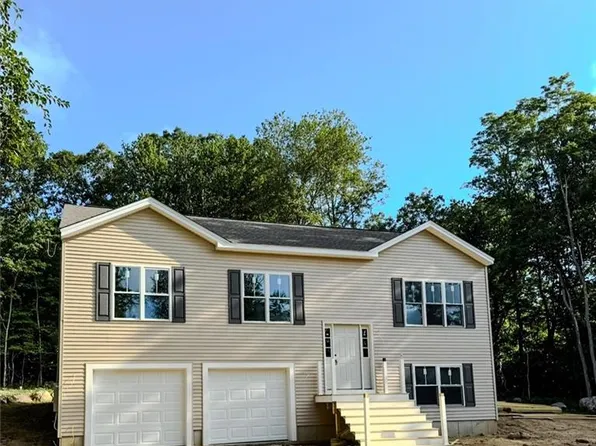 197 Maxson Hill Rd, Hopkinton, RI 02833