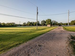 5900 County Road 166, Alvin, TX 77511