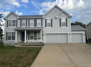 919 Holliday Dr, Fairview Heights, IL 62208