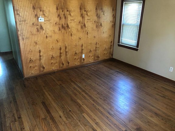 4th image of 25039 Dale Ave
