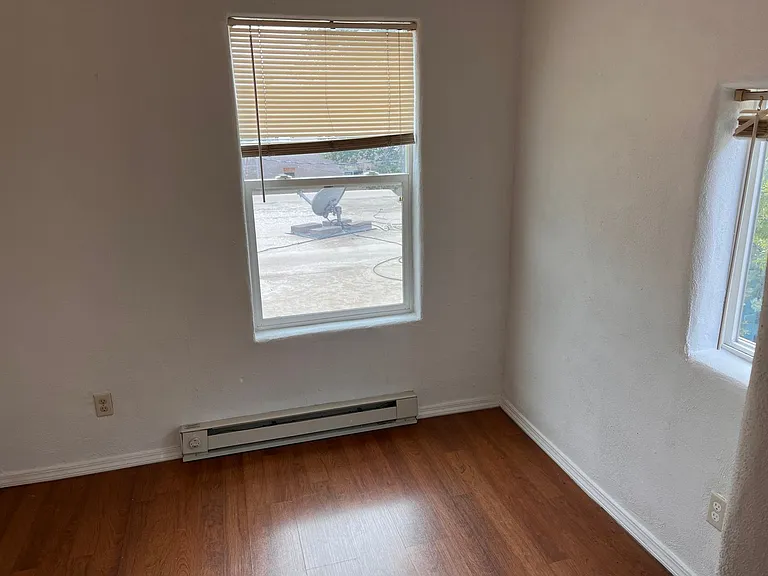 406 Griffin St #C — Photo 9