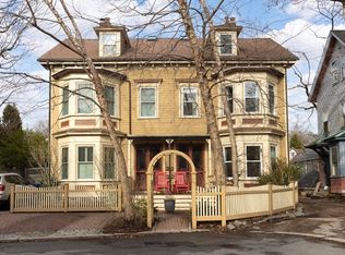 6 Warren Sq #2, Jamaica Plain, MA 02130