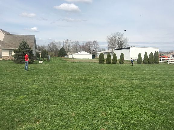 3rd image of 950 Buena Vista Dr