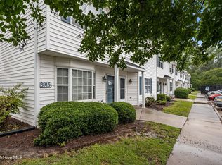 3915 Sterling Pointe Dr UNIT JJ6, Winterville, NC 28590