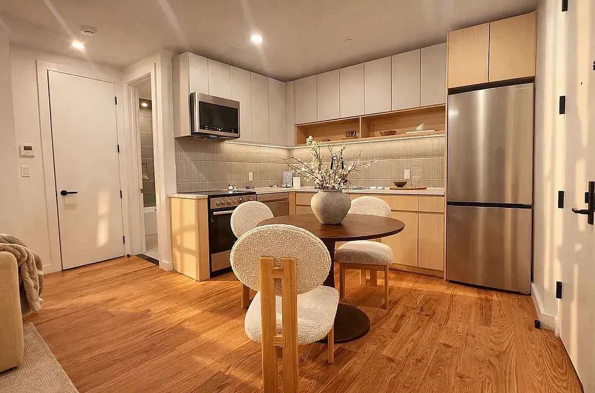 Building Photo - 205 Cabrini Blvd #3J