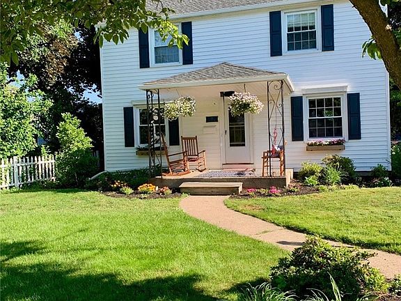 4th image of 22 Biltmore Dr