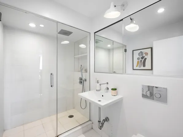 50 Henry Street image 6 of 7