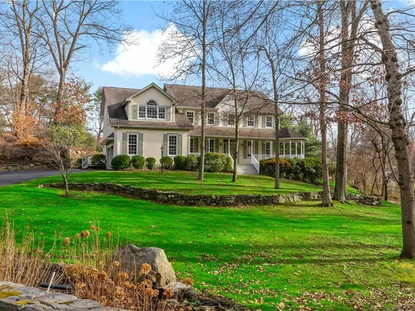 320 Birdsall Drive, Yorktown Heights, NY 10598