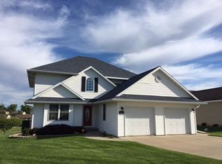 2407 S 7th Ave, Marshalltown, IA 50158
