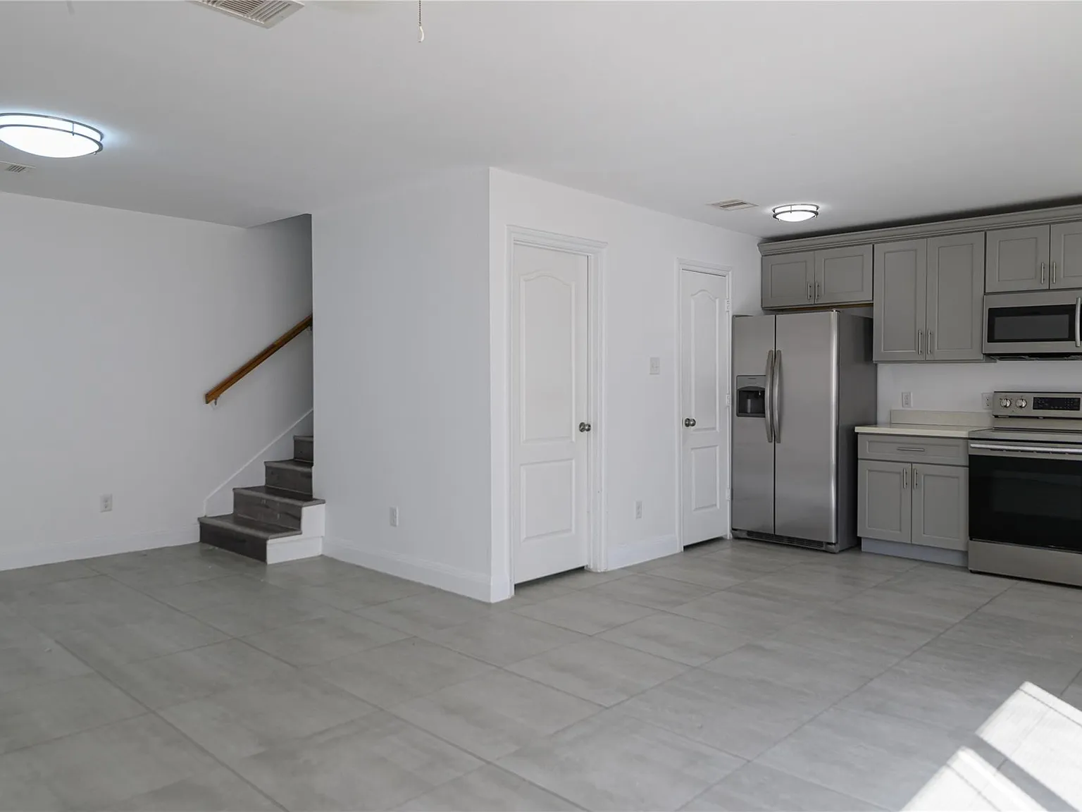 4 bed, 2.5 bath, 1752 sqft, $1,950 — Photo 4