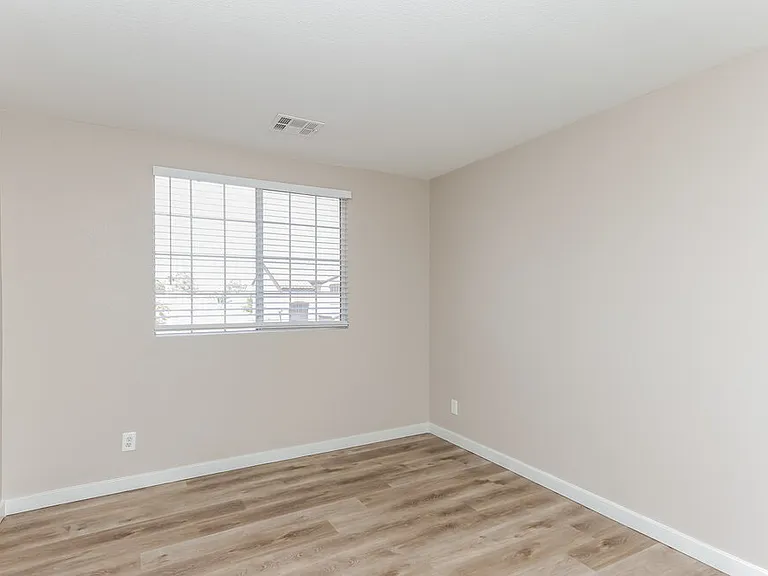 111 Willow Dove Ave — Photo 15