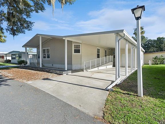 2nd image of 212 PALM MEADOWS DRIVE