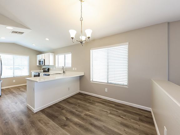 5th image of 10016 W Gross Ave