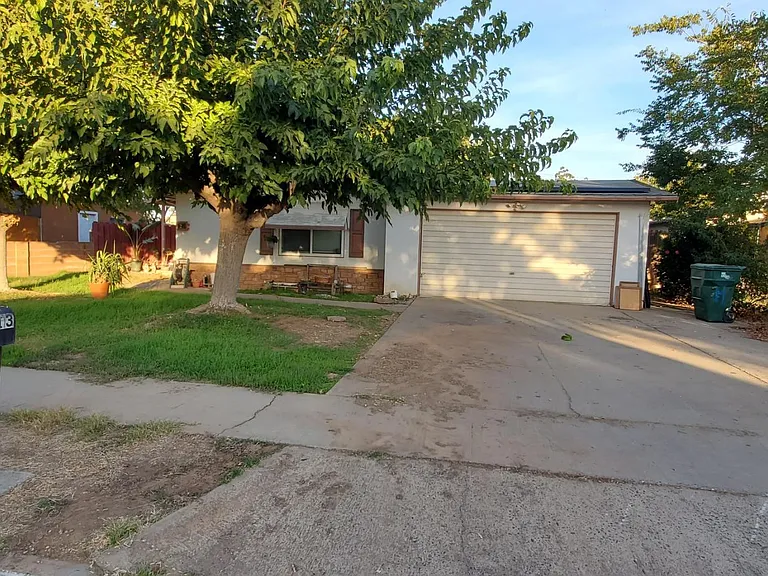 1213 Rogers St — Photo 1