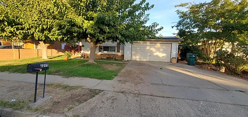 1213 Rogers St Photo 1