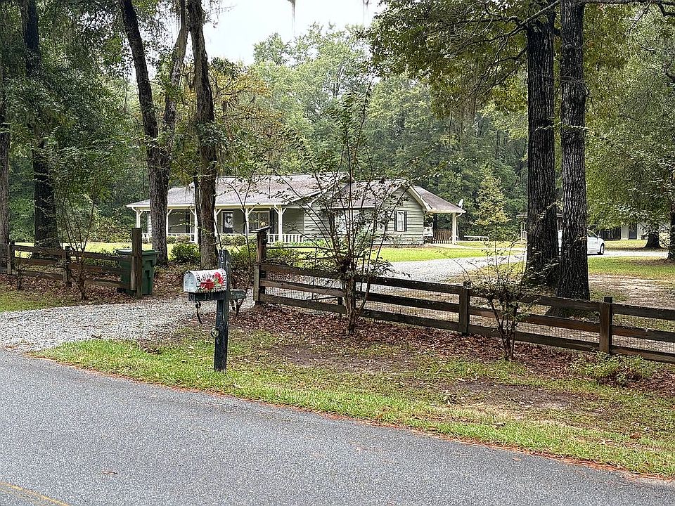 1st image of 321 River Chase Dr
