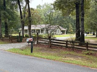 321 River Chase Dr, Bainbridge, GA 39819
