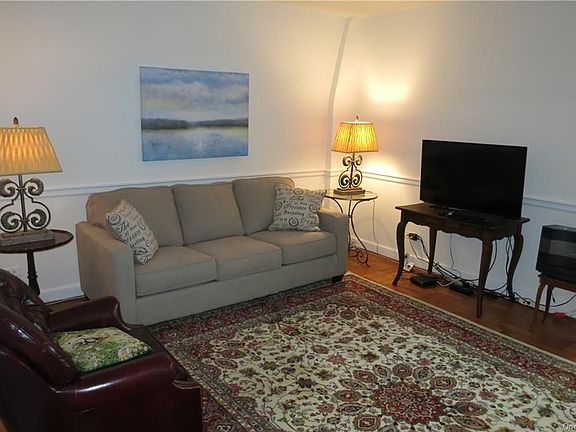 3rd image of 3 Chateaux Cir APT 3I