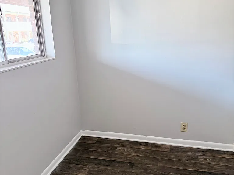 261 White Bridge Pike #128 — Photo 6