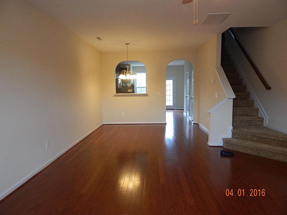 Entryway to living room/dining room.