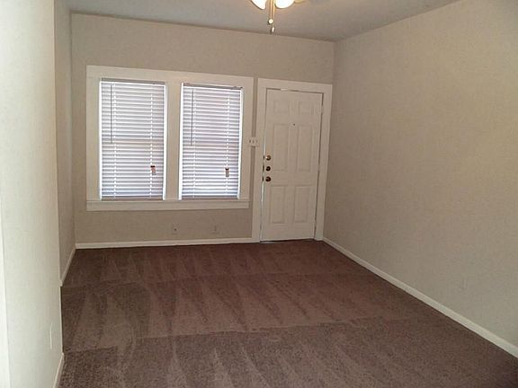 3rd image of 402 Hutcheson St #3