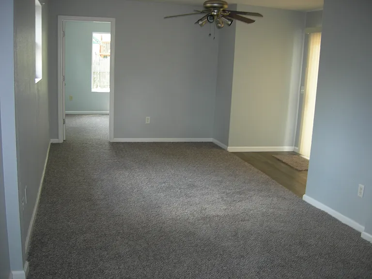 2041 Newport Ave — Photo 10