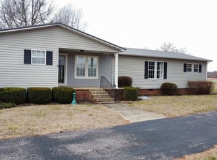 103 Green Tree St, Cowan, TN 37318