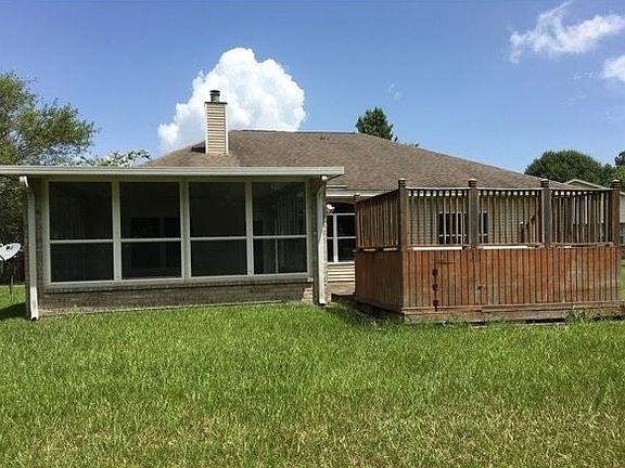 3rd image of 3160 Meadow Lake Dr E