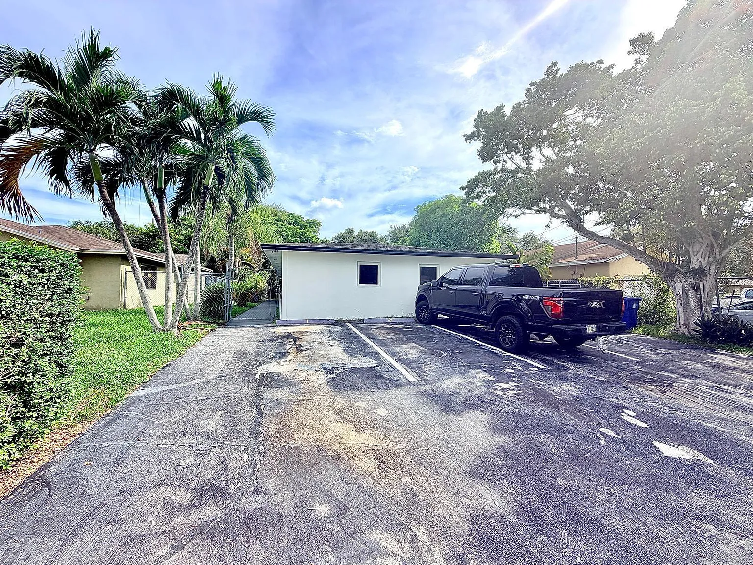 3 bed, 3.0 bath, 1456 sqft, $2,849 — Photo 1