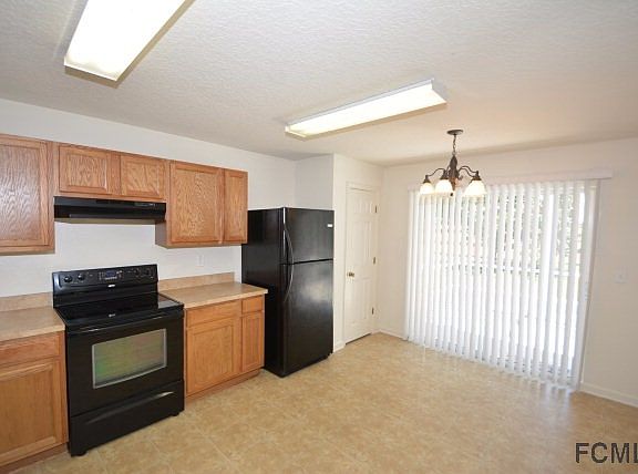 5th image of 39 Angela Dr