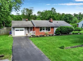 4755 Sawmill Rd, Clarence, NY 14031