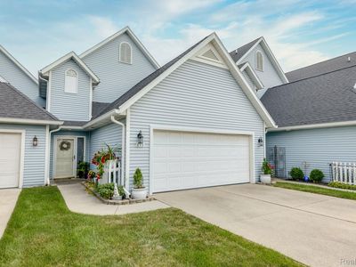 833 N Pointe Dr, Port Huron, MI, 48060