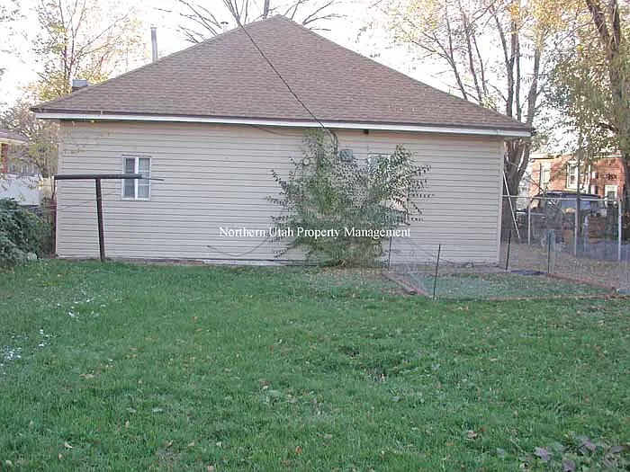 2870 Monroe Blvd #2 — Photo 12