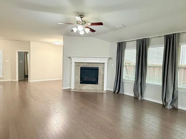 3728 Holly Brook Dr — Photo 18