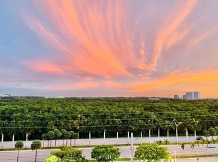 2841 NE 163rd St APT 1008, North Miami Beach, FL 33160