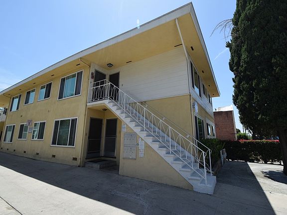 2nd image of 1422 Gordon St APT 3
