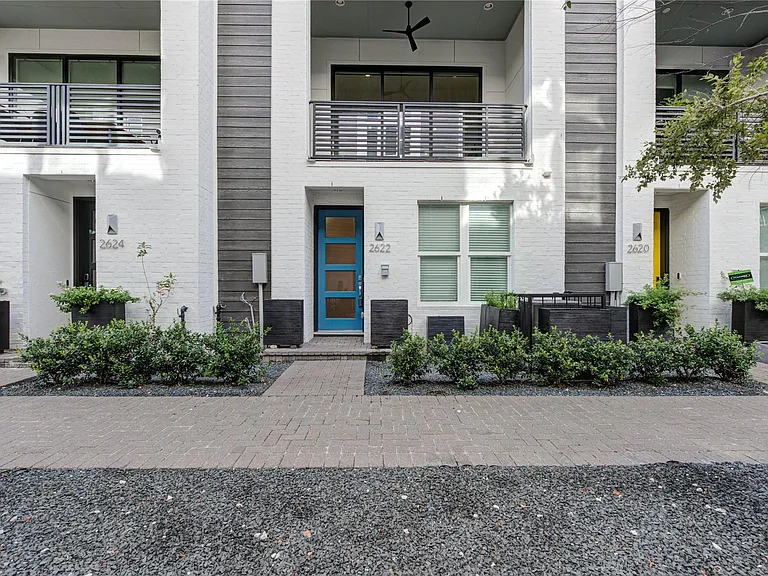 2622 Rusk St — Photo 1