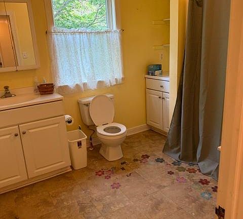 5th image of 10420 Miller Rd