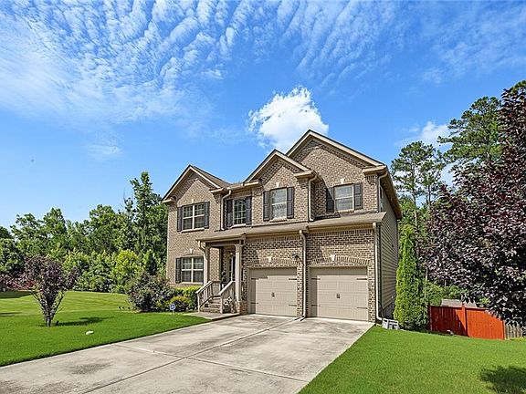 2nd image of 670 Silver Oak Dr