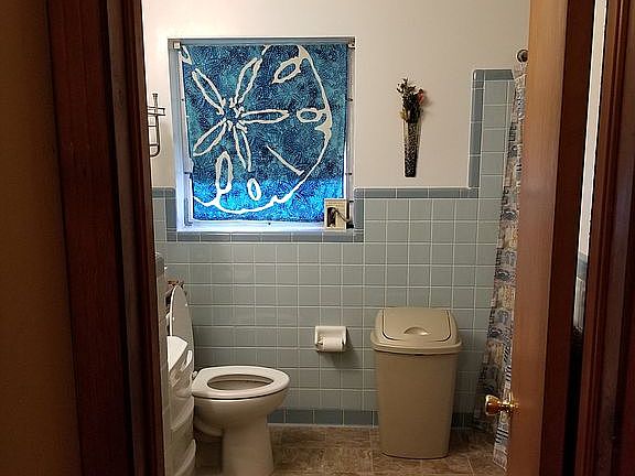 4th image of 404 NE 2nd St